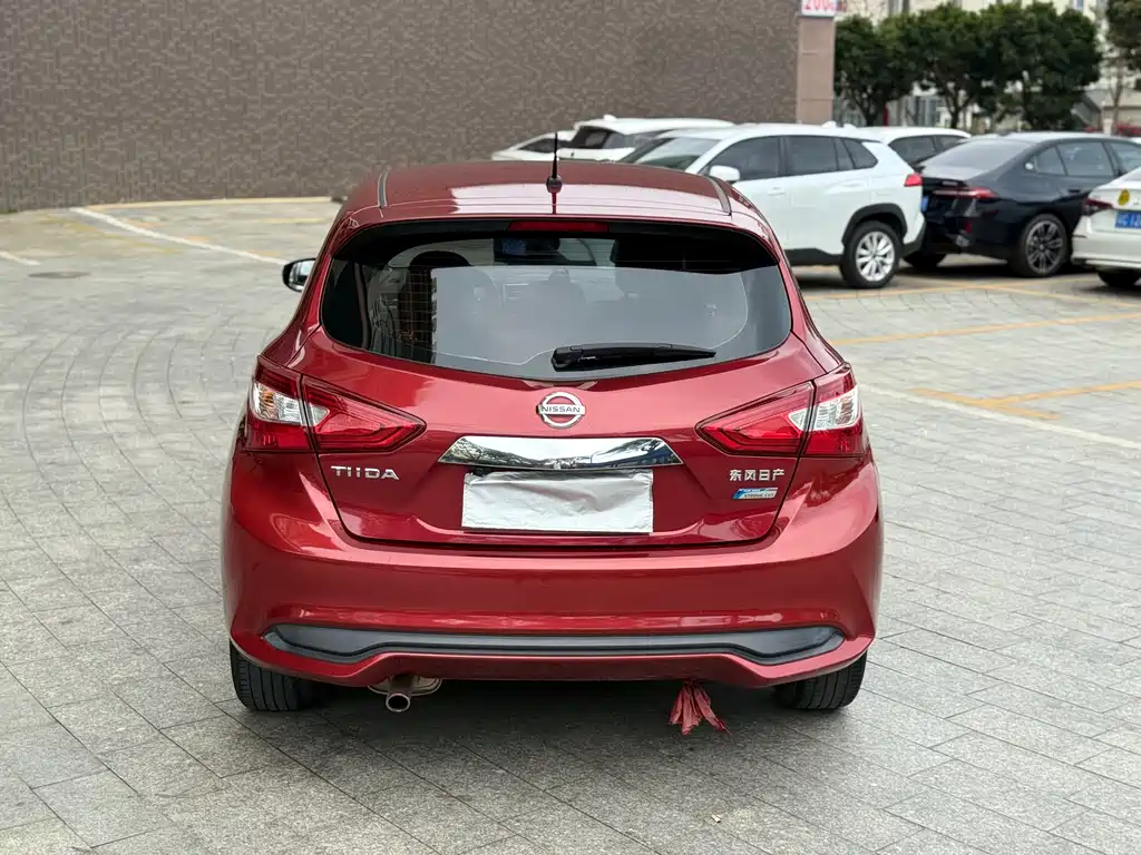 Nissan Tiida 2018 — фото 8