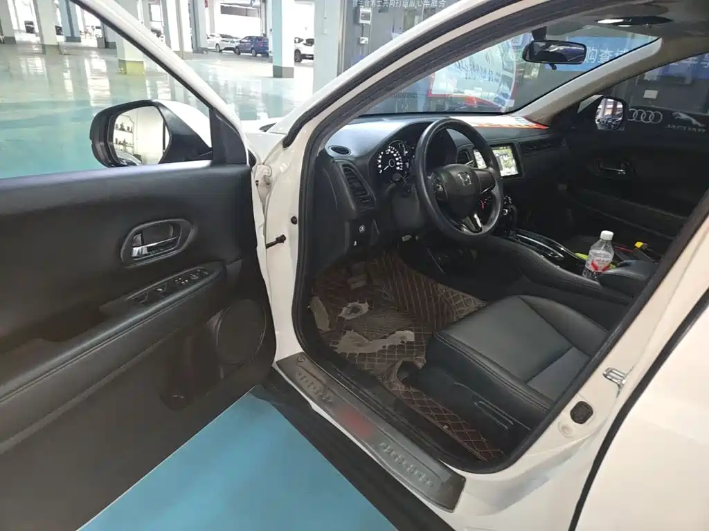 Honda Vezel 2017 — фото 16