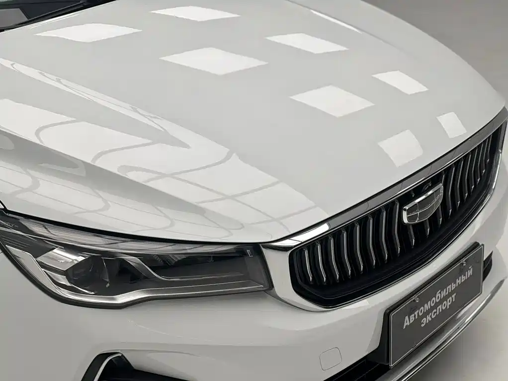 Geely Emgrand 2022