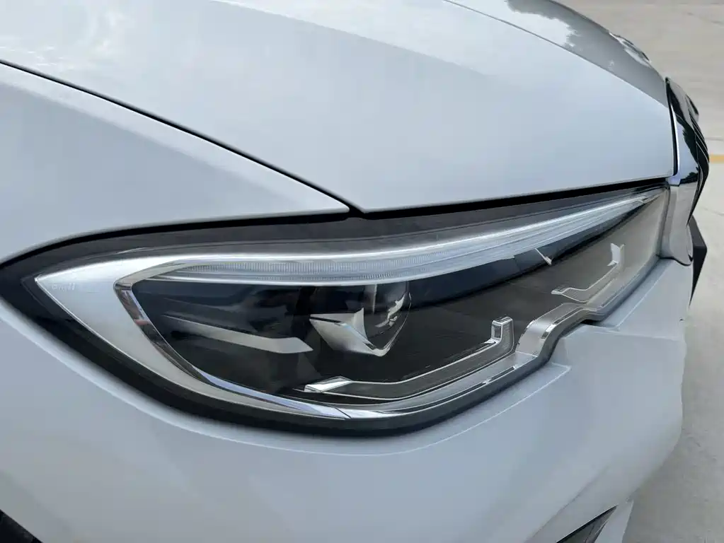 BMW 3 Series 2022 — фото 12
