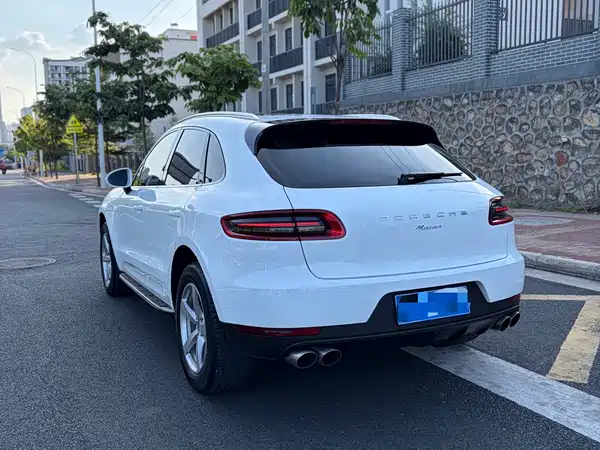 Porsche Macan 2016