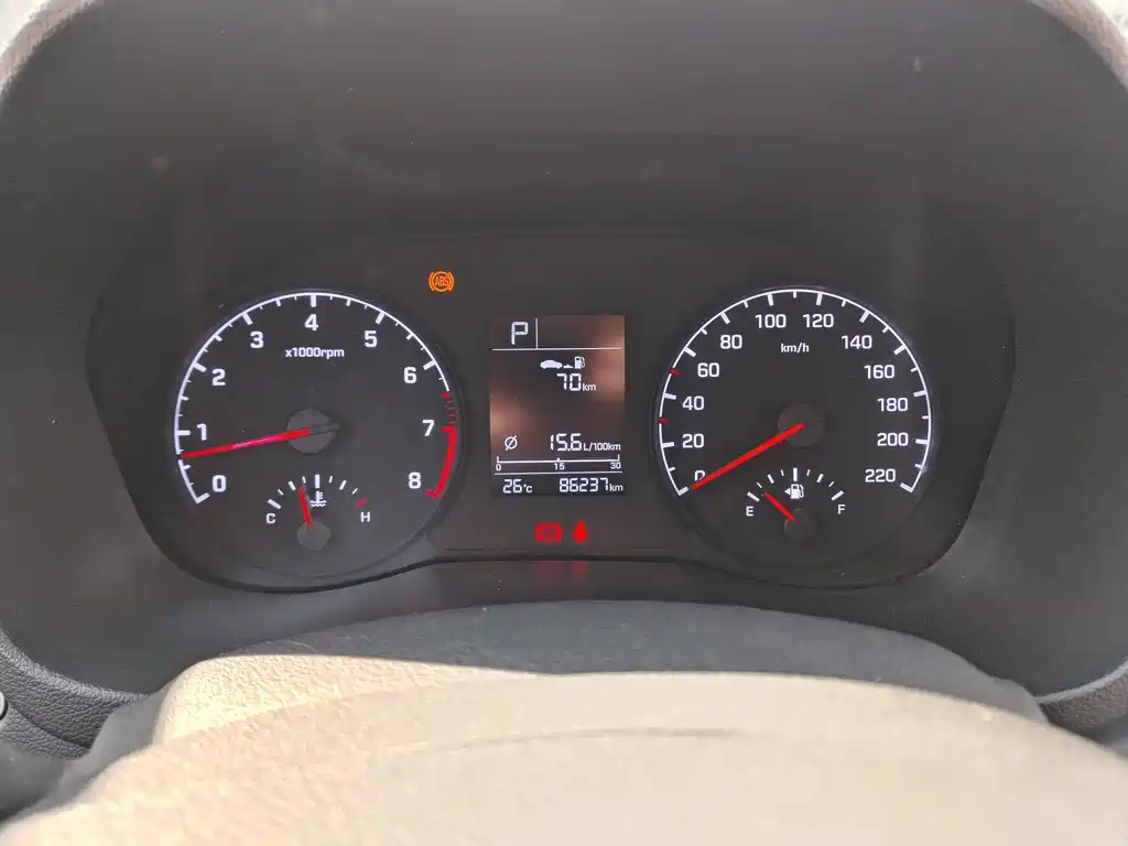 Hyundai Verna 2017 — фото 21