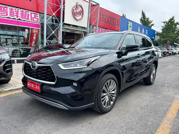 Toyota Highlander 2022