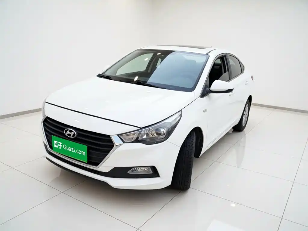 Hyundai Verna 2017 — фото 2