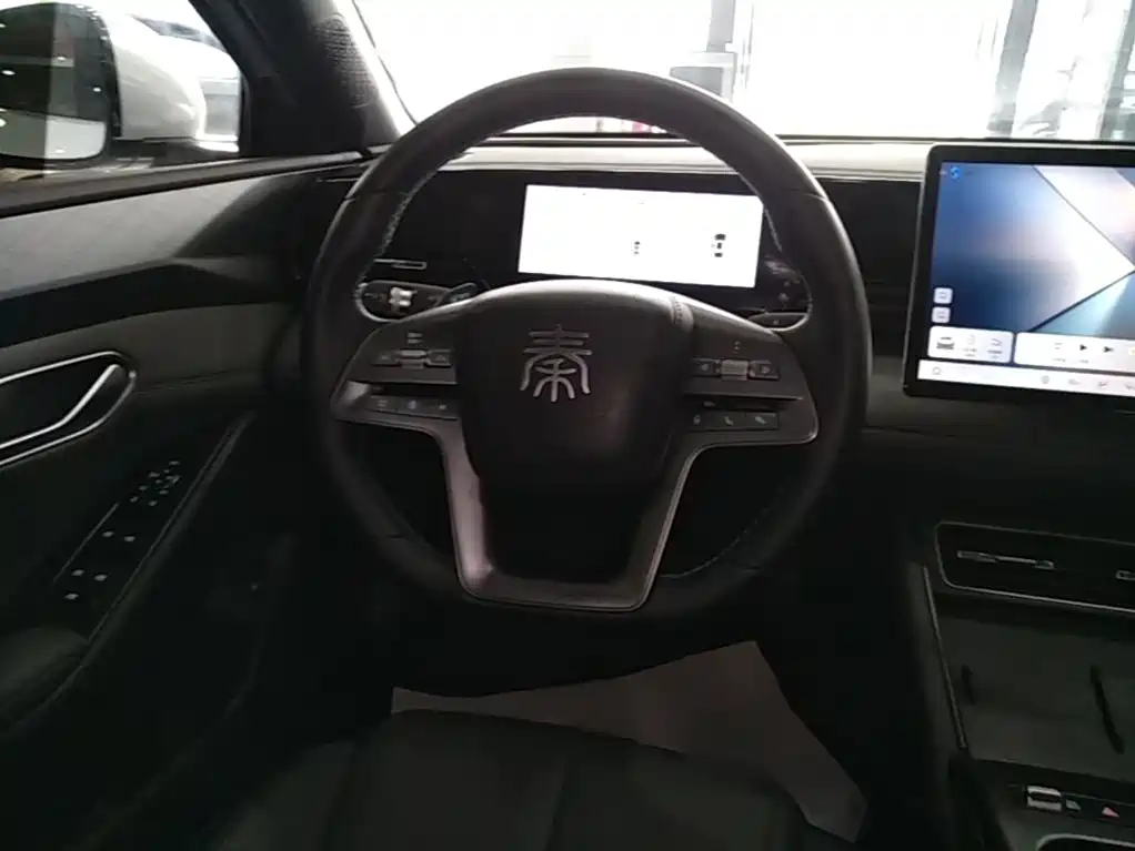 BYD Qin L 2025 — фото 11