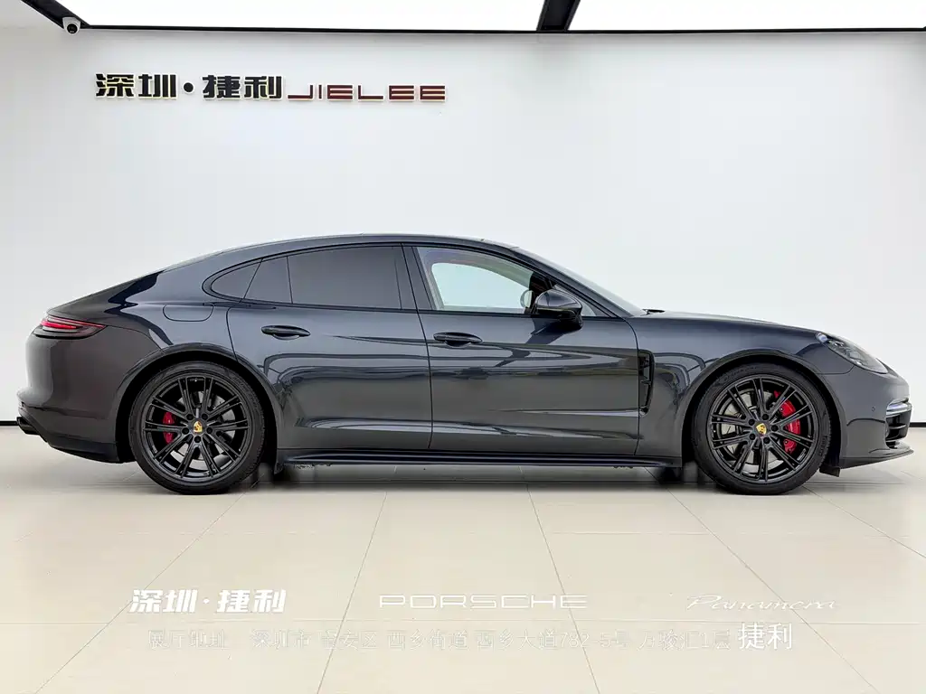 Porsche Panamera 2019