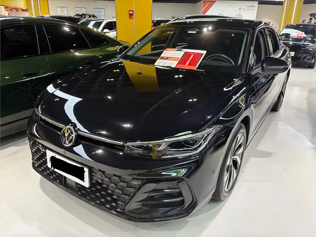 Volkswagen Passat 2025