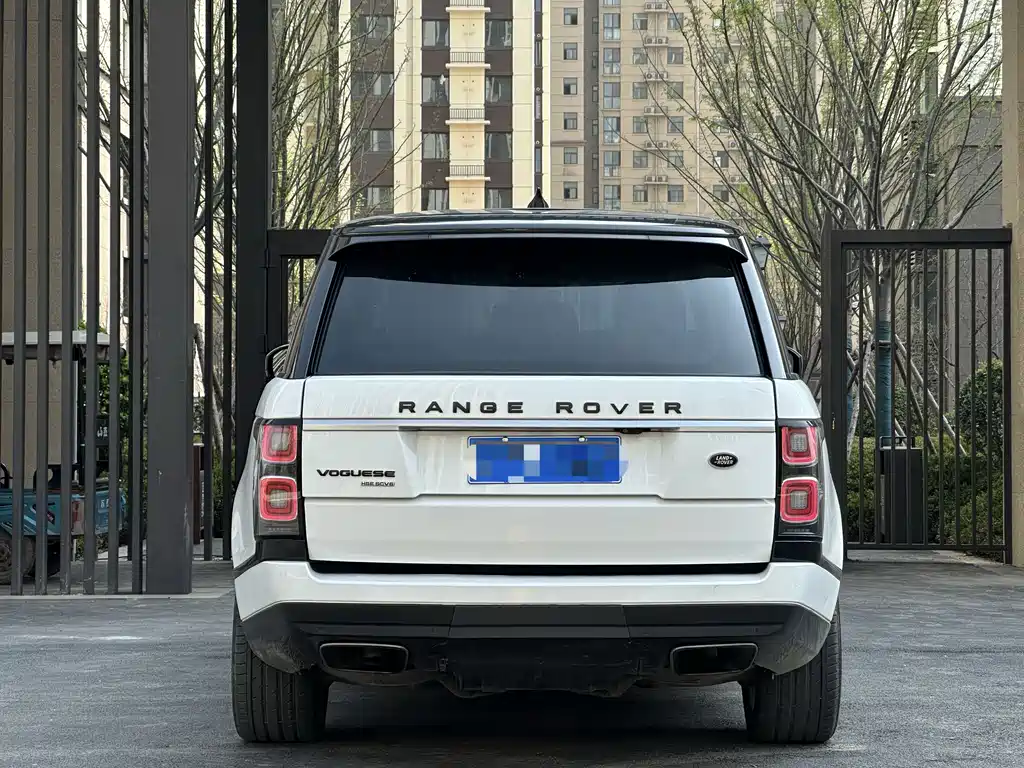 Land Rover Range Rover 2018 — фото 8