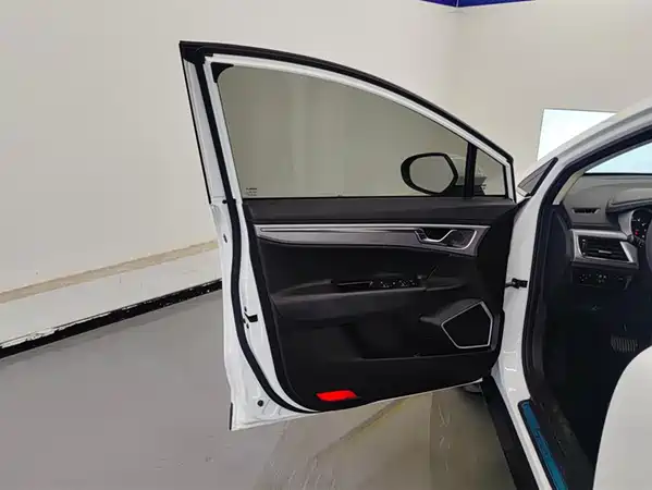 Geely Emgrand GS 2019