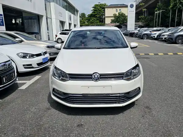 Volkswagen Polo 2016