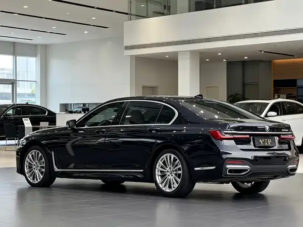 BMW 7 Series 2021