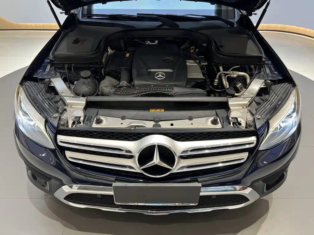 Mercedes-Benz GLC 2016 — фото 13