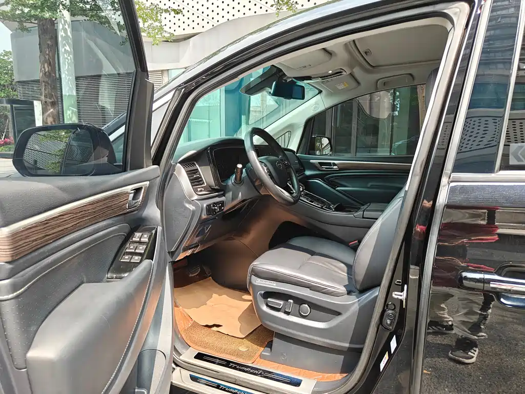 GAC Motor Trumpchi M8 2021 — фото 4