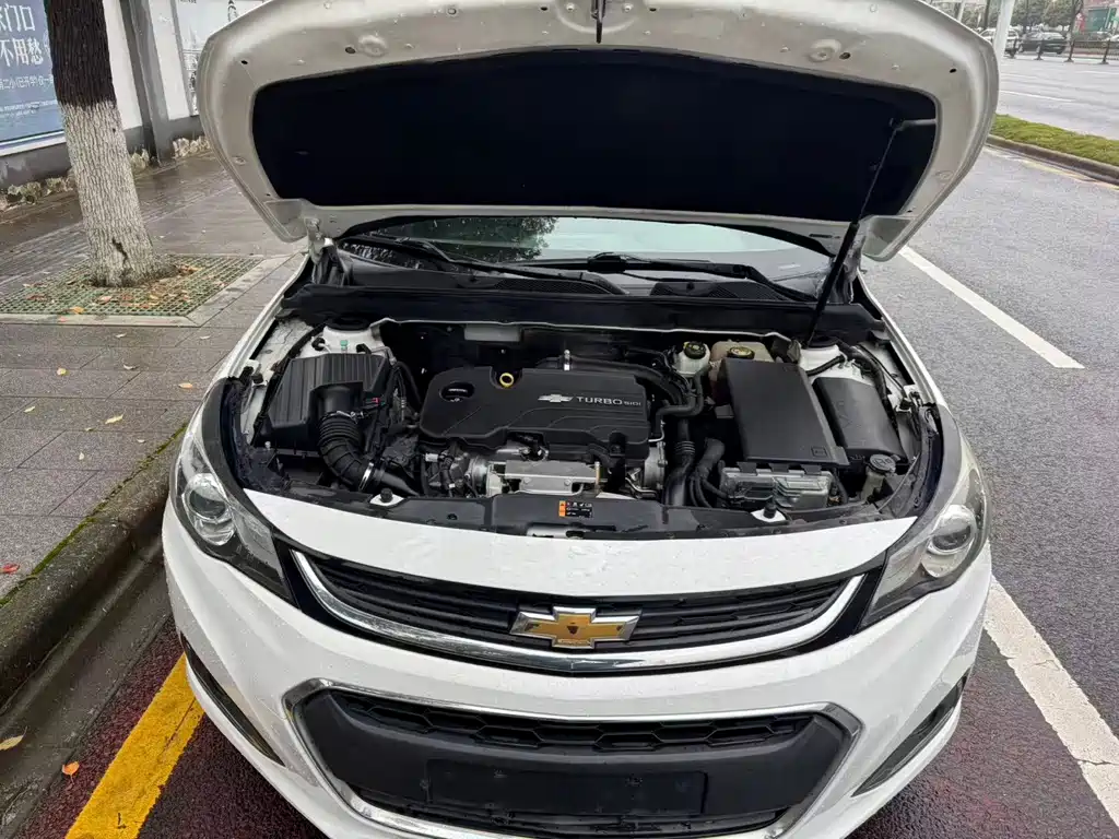 Chevrolet Malibu 2018 — фото 16
