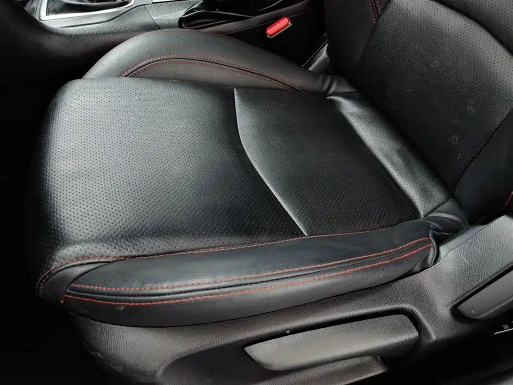 Mazda 3 Axela 2016 — фото 20