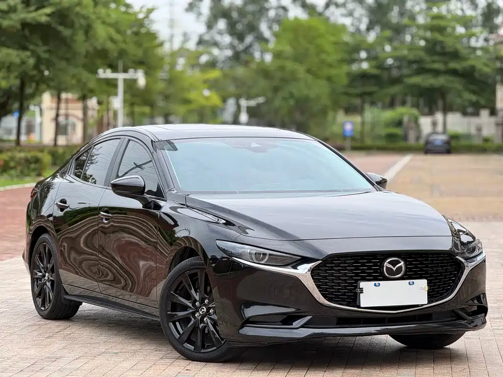 Mazda 3 Axela 2024
