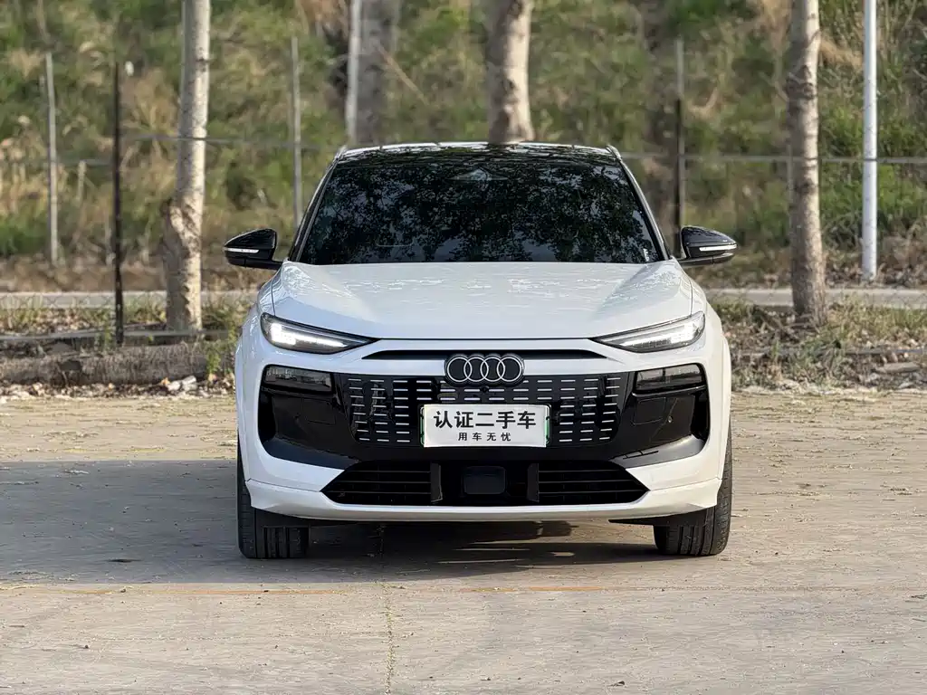 Audi Q6L e-tron 2025 — фото 2