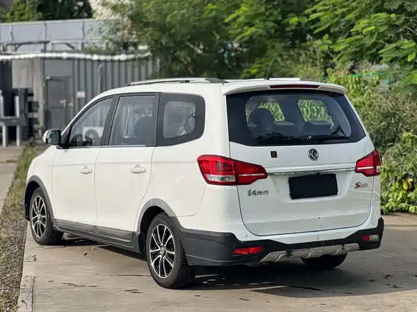 Dongfeng Fengxing S500 2016
