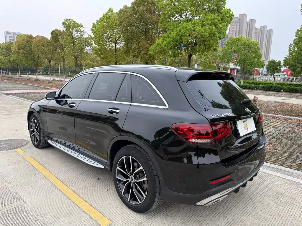 Mercedes-Benz GLC 2019 — фото 18