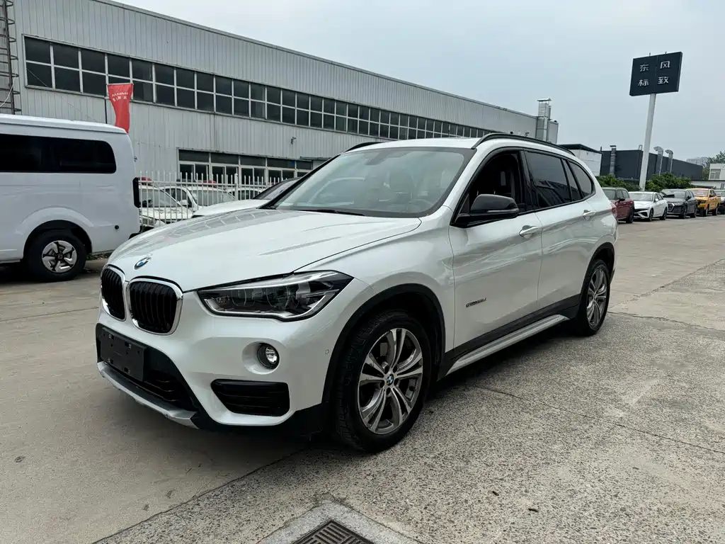 BMW X1 2016 — фото 1