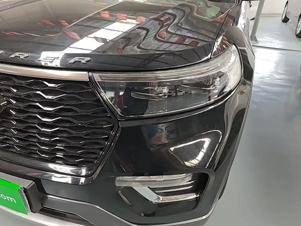 Ford Explorer 2020 — фото 24