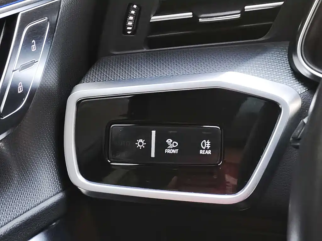 Audi A6 2022 — фото 16