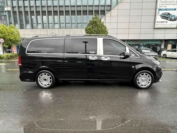 Mercedes-Benz Vito 2023