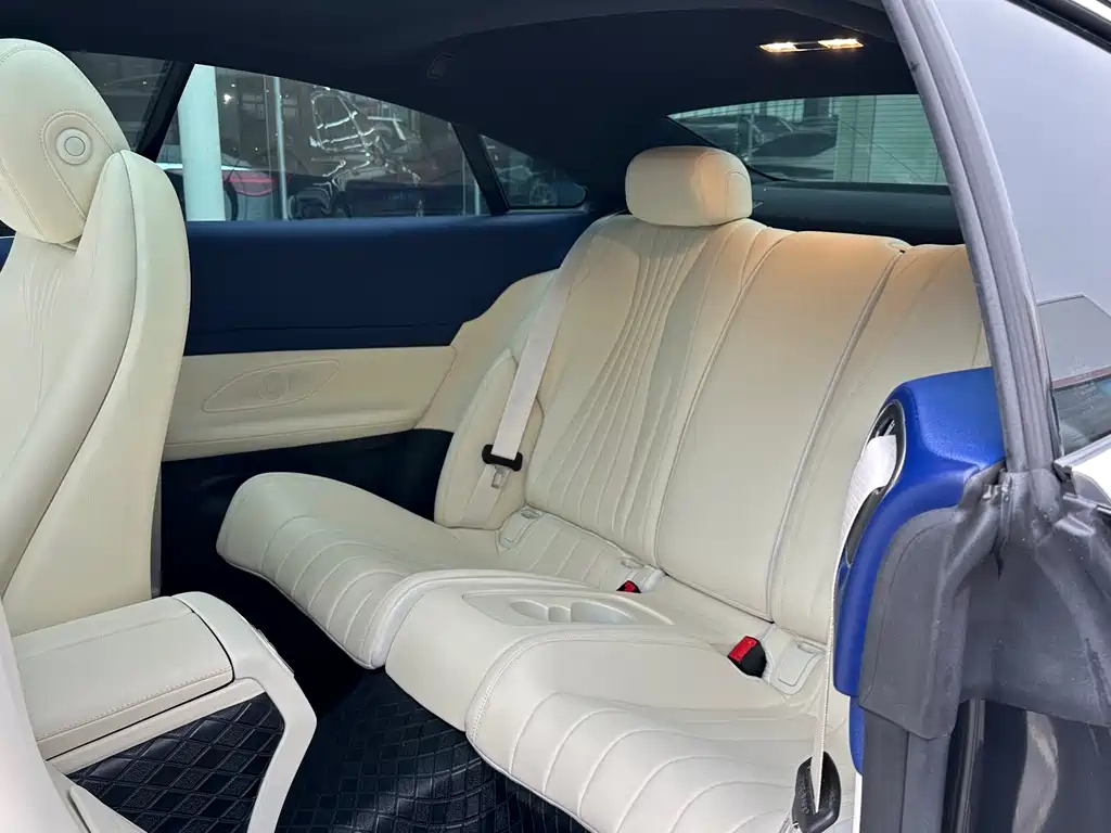 Mercedes-Benz E-Class 2023