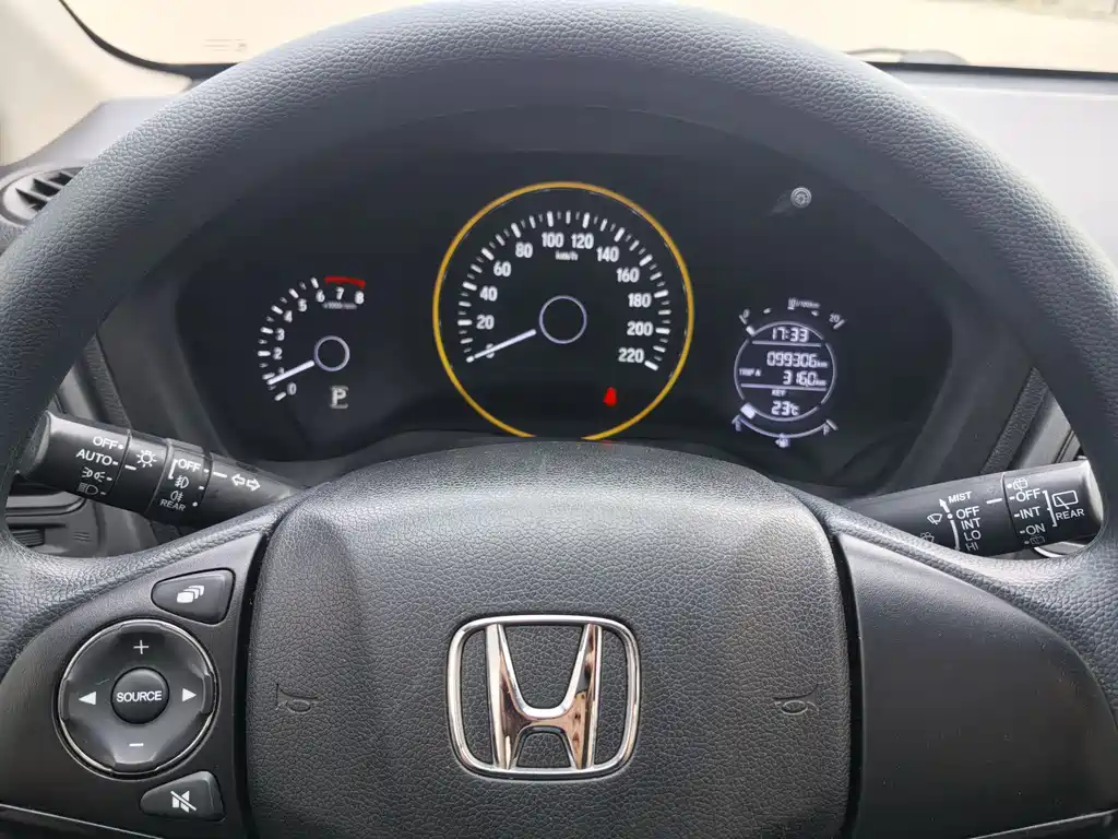 Honda Vezel 2021 — фото 9