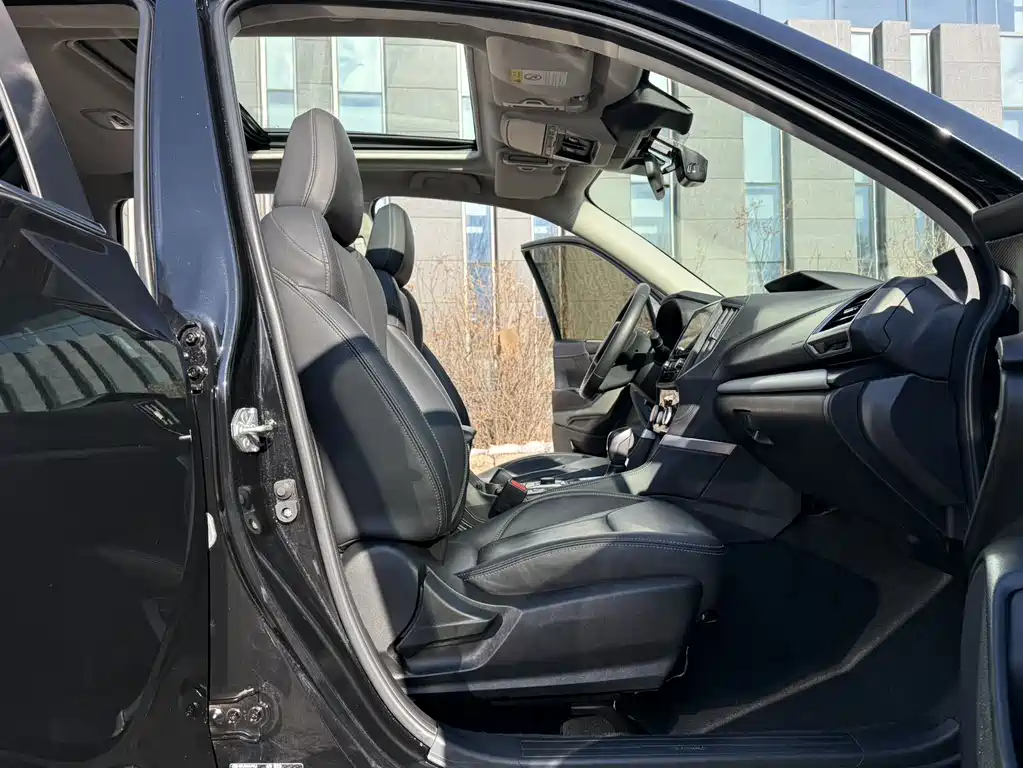 Subaru Forester 2022 — фото 16