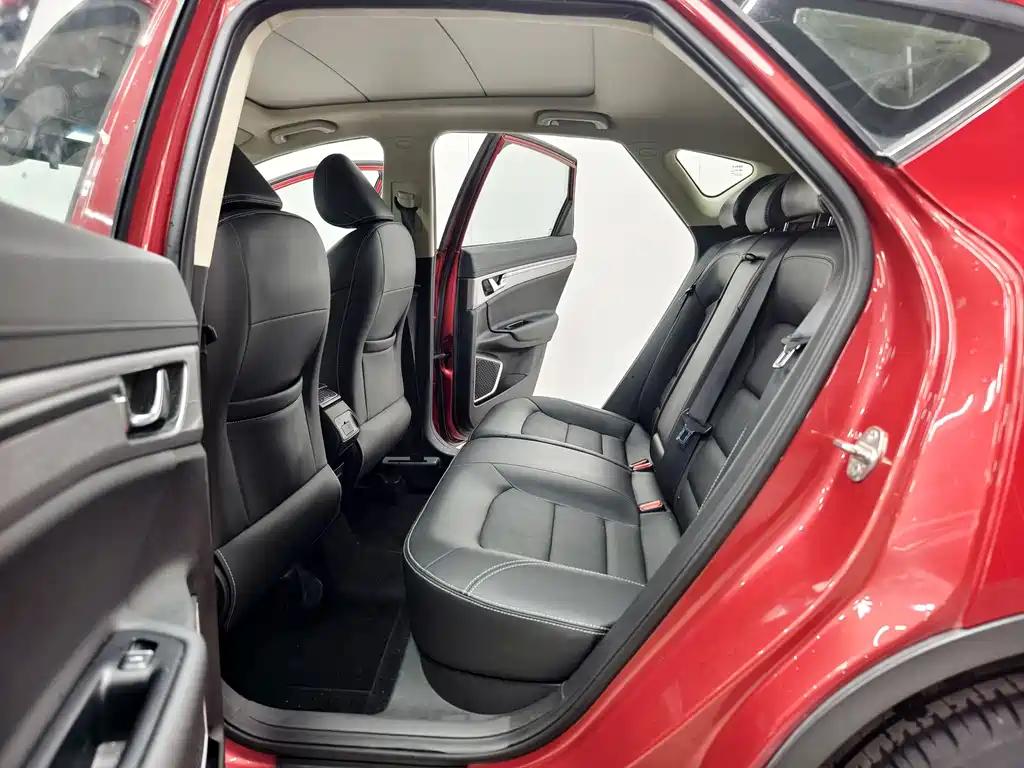 Geely Emgrand GS 2019 — фото 13