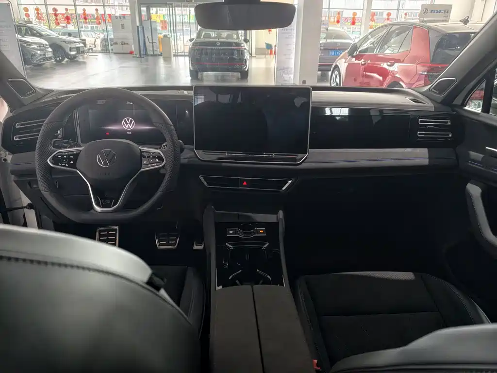 Volkswagen Tiguan L 2026