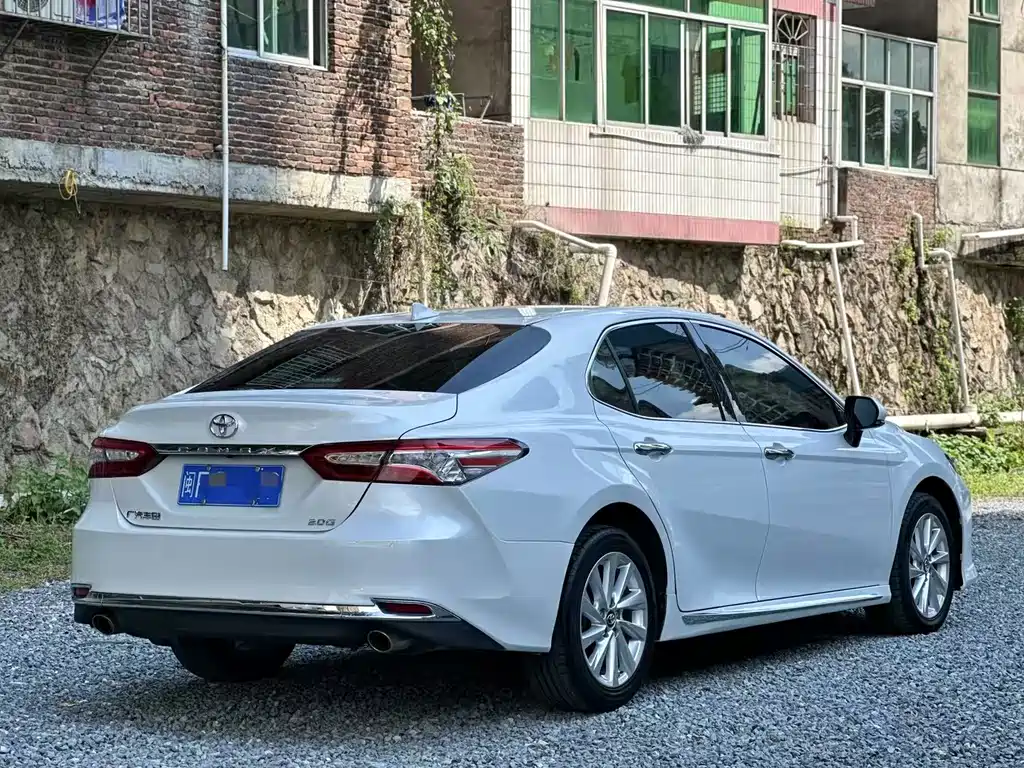 Toyota Camry 2024 — фото 7