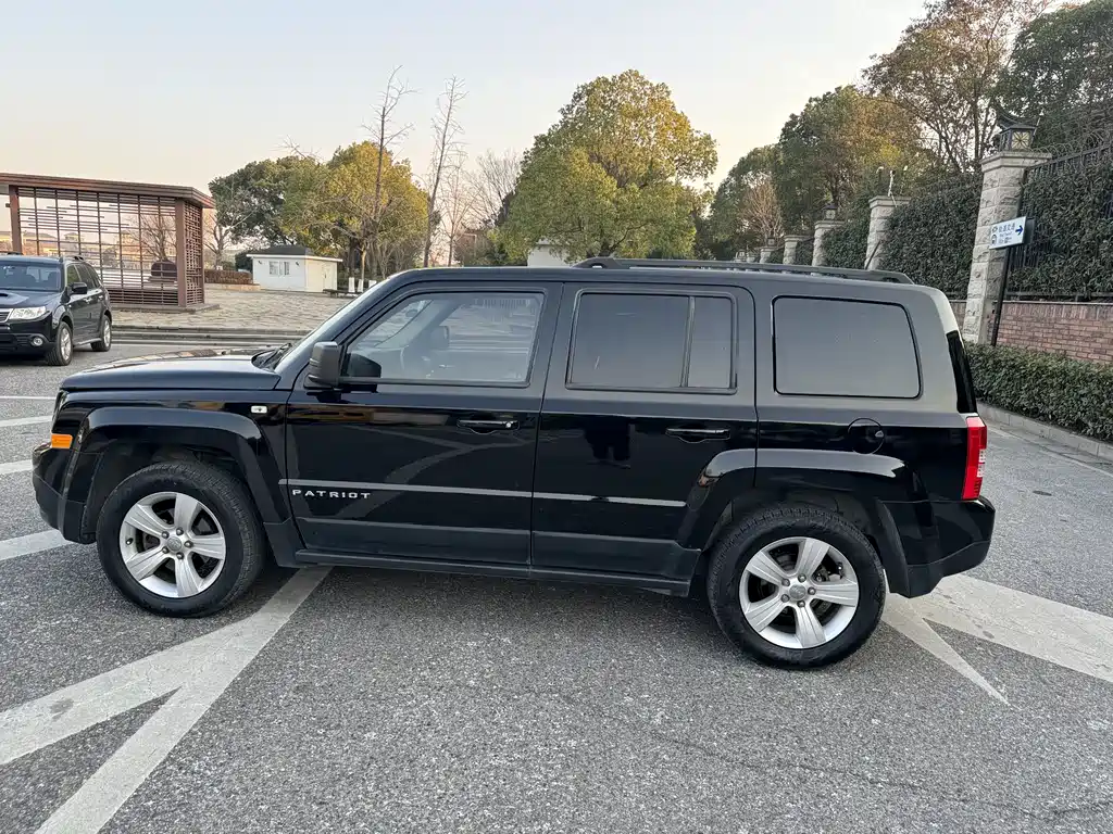 Jeep Patriot 2014 — фото 21