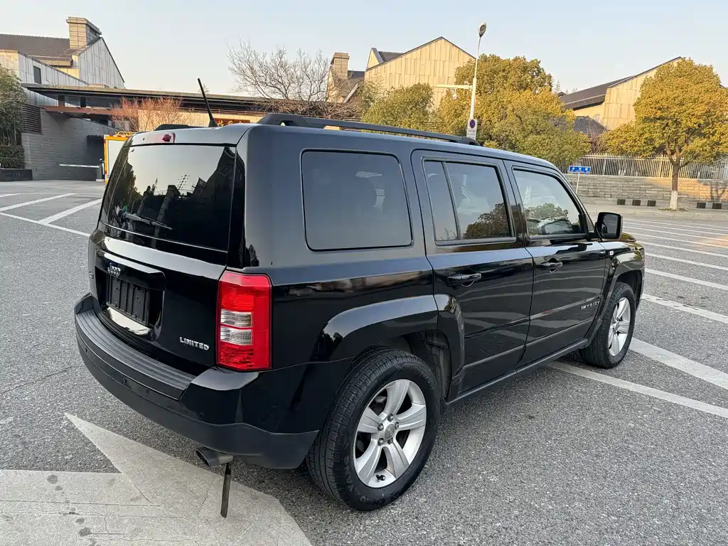 Jeep Patriot 2014 — фото 24