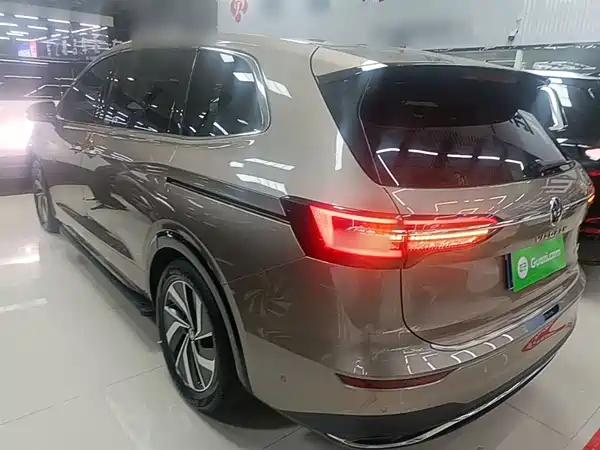 Volkswagen Viloran 2020