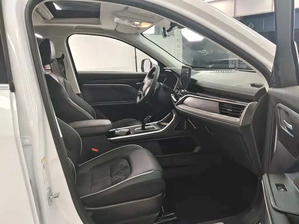Haval H6 2023 — фото 17