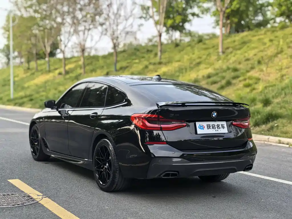 BMW 6 Series GT 2017 — фото 10