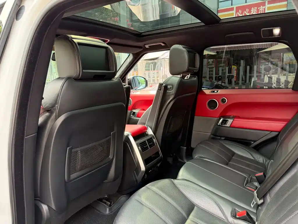 Land Rover Range Rover Sport 2013 — фото 11