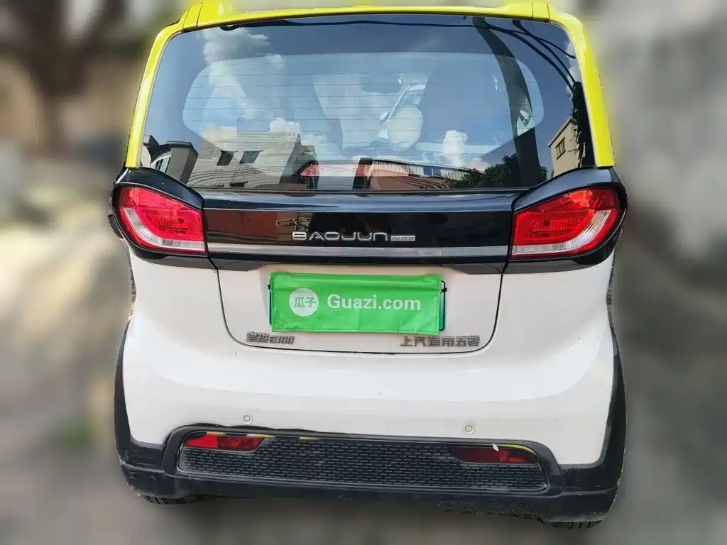 Baojun E100 2020