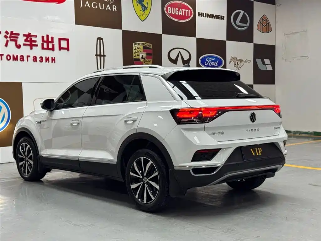 Volkswagen T-Roc 2023