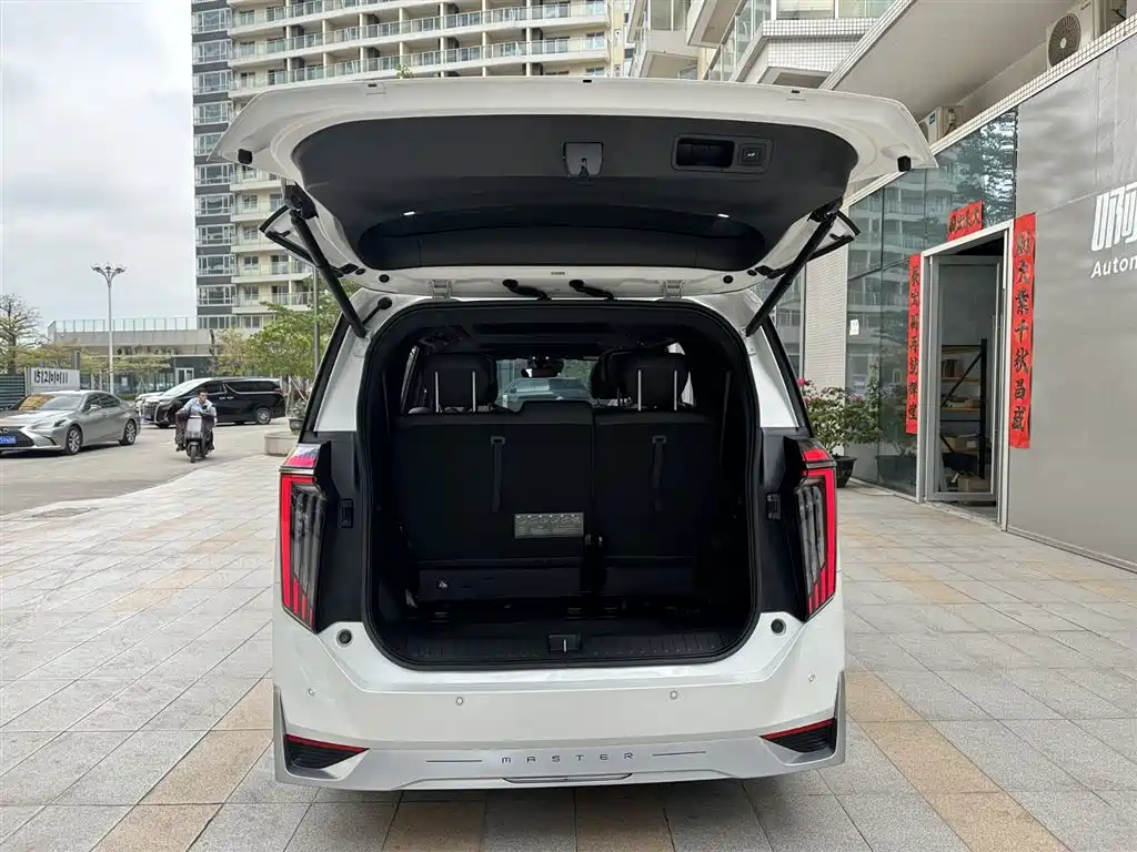 GAC Motor Trumpchi M8 2023 — фото 26