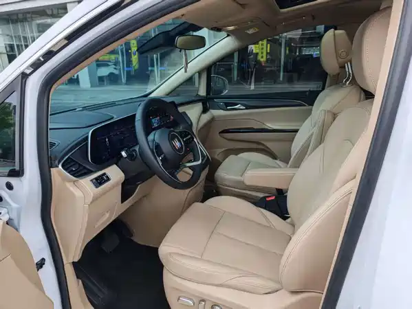 Buick GL8 New Energy 2025