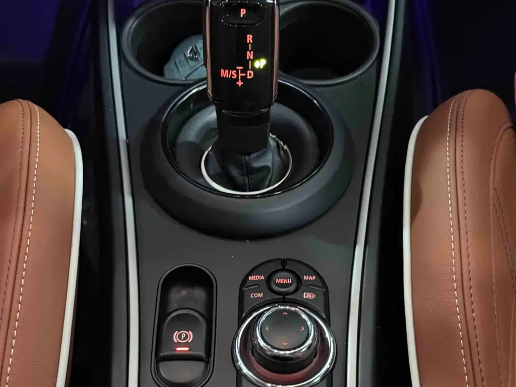 MINI Countryman 2022 — фото 16