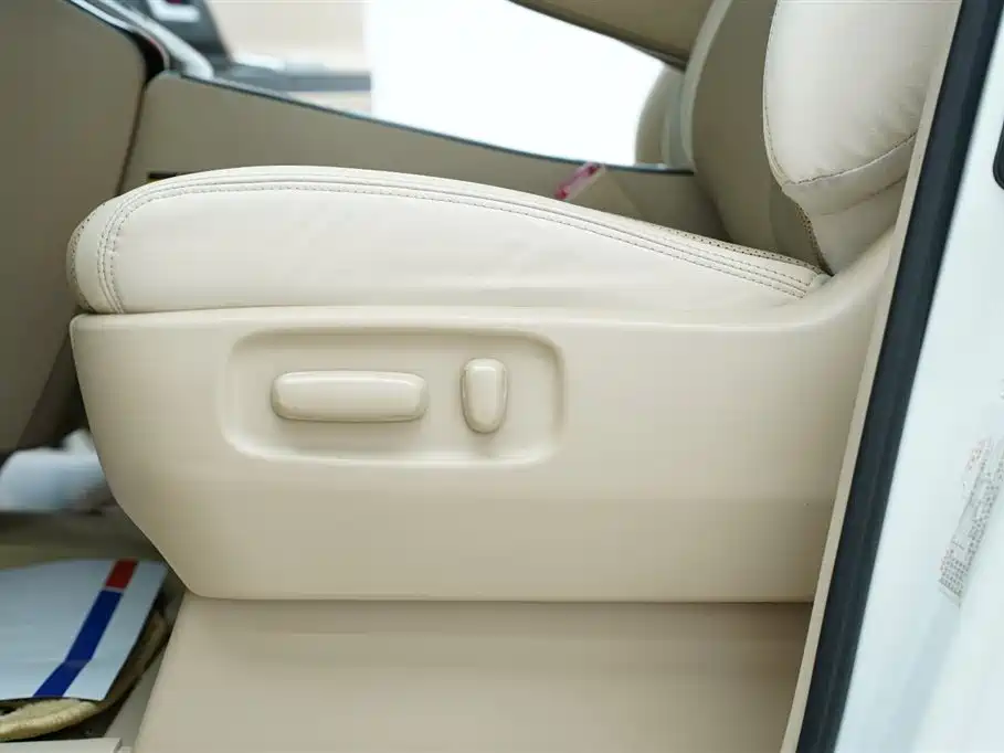 Toyota Alphard 2014 — фото 14
