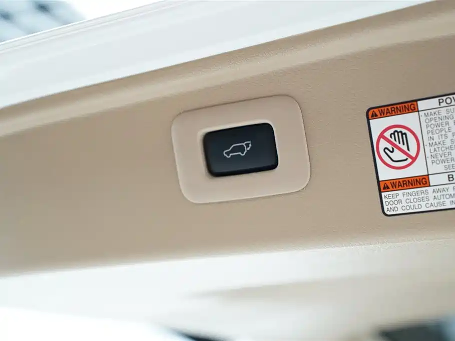 Toyota Alphard 2014 — фото 23