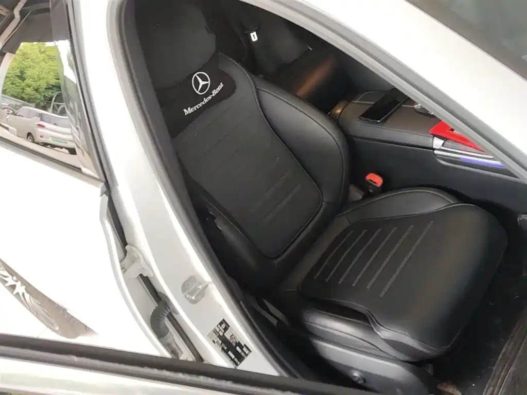 Mercedes-Benz C-Class 2024 — фото 25