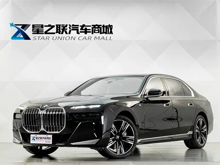 BMW 7 Series 2024 — фото 1