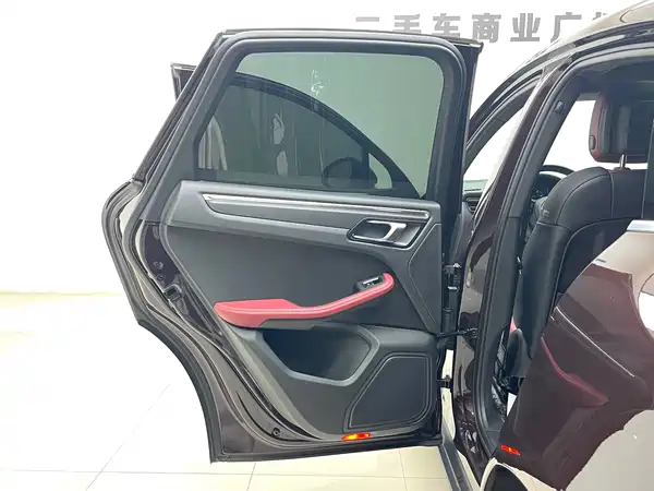 Porsche Macan 2023