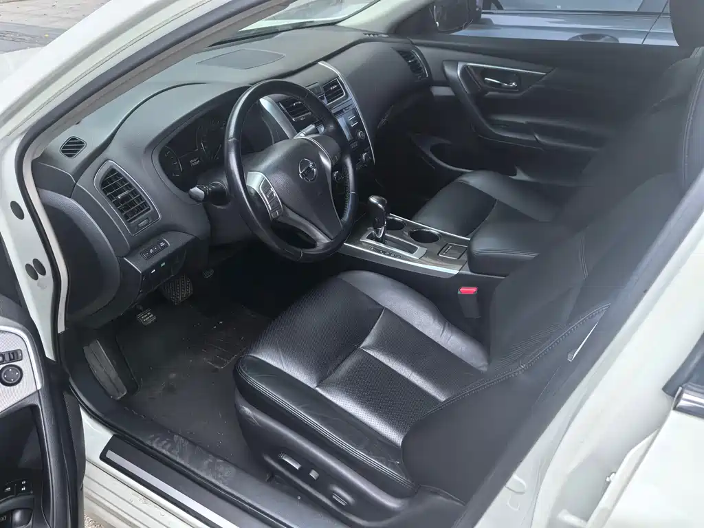 Nissan Teana 2015